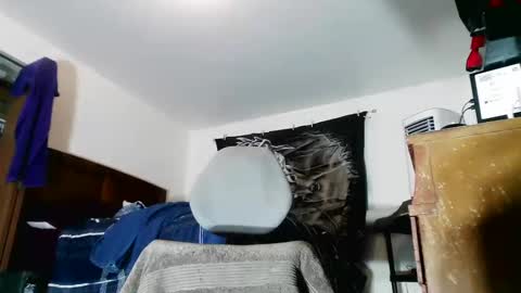 Snapshot of wolfman79 chatting on September 22, 2025, 10:28 am wolfman79 online show from September 22, 2025, 10:28 am