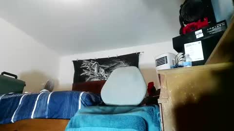 wolfman79 online show from February 12, 2026, 11:49 am