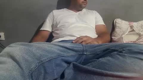 wolf boy online show from September 22, 2025, 3:08 am