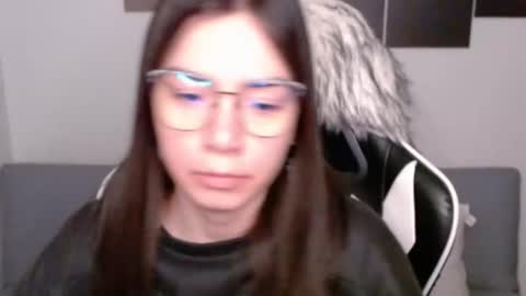 Alex online show from October 10, 2025, 3:27 am