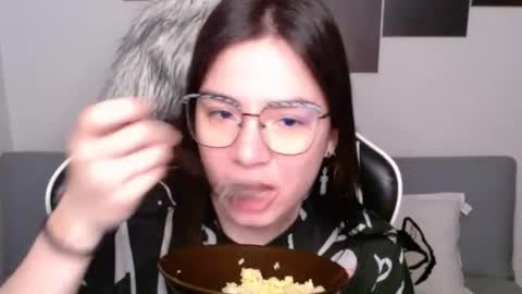 Alex online show from October 11, 2025, 2:44 am