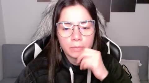 Alex online show from October 31, 2025, 1:39 am