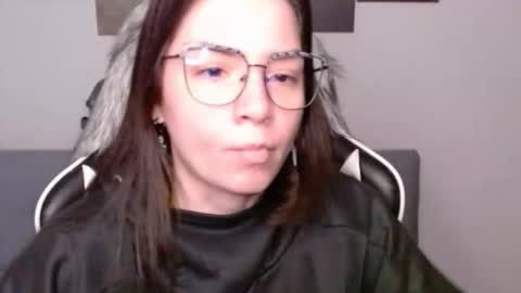 Alex online show from November 17, 2025, 2:50 am