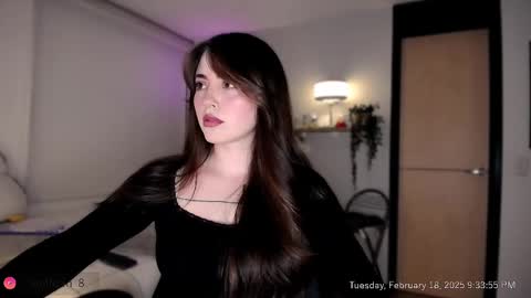 Snapshot of wolfsfoster chatting on February 19, 2025, 2:33 am online show from February 19, 2025, 2:33 am