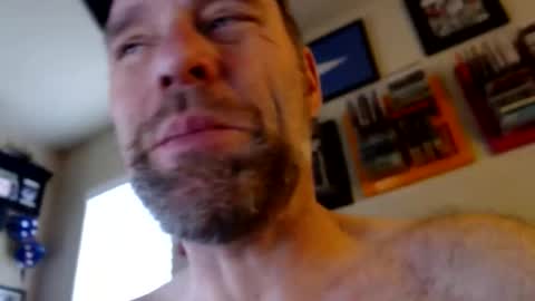 Snapshot of woodiesays chatting on January 14, 2026, 4:56 pm WoodieSays online show from January 14, 2026, 4:56 pm