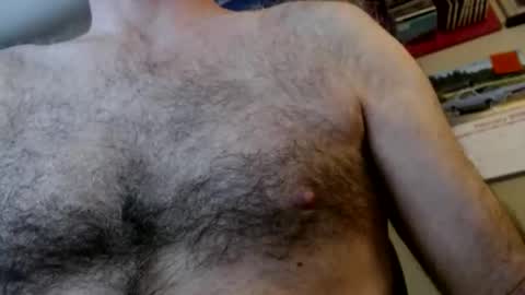 Snapshot of woodiesays chatting on February 6, 2026, 4:32 pm WoodieSays online show from February 6, 2026, 4:32 pm