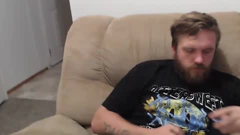 Snapshot of woodmaster96 chatting on October 6, 2025, 5:10 pm Woodmaster96 online show from October 6, 2025, 5:10 pm