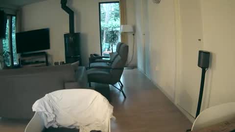 woodwurm and Snoeske online show from November 18, 2025, 7:24 am