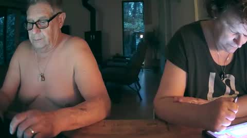 woodwurm and Snoeske online show from March 11, 2026, 5:35 am