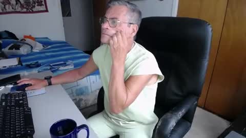 Large one  online show from December 29, 2024, 2:21 pm