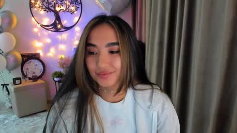 Snapshot of worldofkim chatting on March 25, 2026, 6:58 pm dudetta Kim online show from March 25, 2026, 6:58 pm