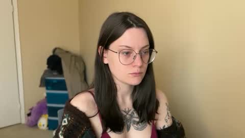 Lucina online show from February 27, 2025, 6:20 pm