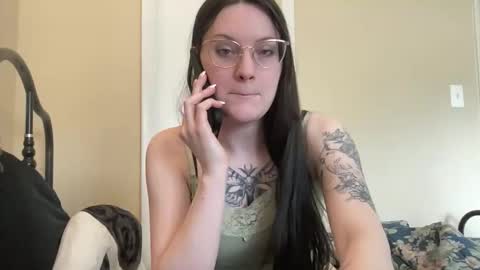 Lucina online show from March 25, 2026, 5:19 pm