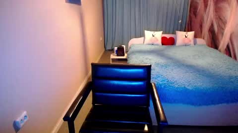 wow_co online show from December 5, 2024, 1:25 am