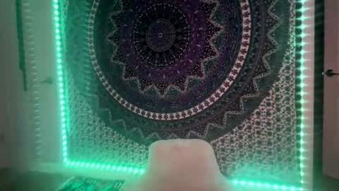 wpiazpea online show from May 13, 2026, 4:32 am