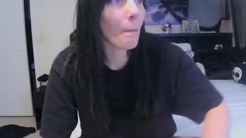 Crystal Lake online show from April 22, 2026, 4:26 am