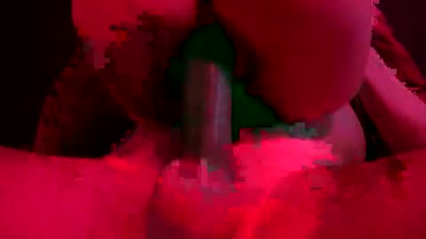 wtfmee30 online show from December 3, 2024, 7:32 am