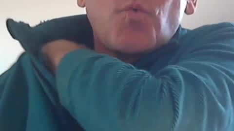 Wuki online show from January 22, 2025, 1:53 pm