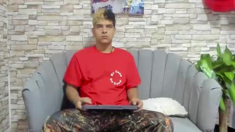 wyatt online show from September 16, 2025, 11:00 am