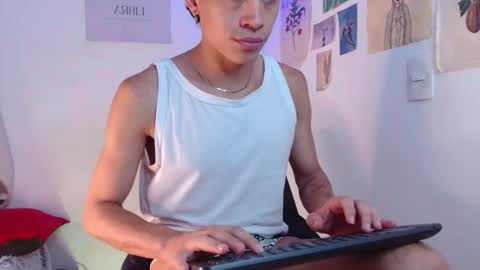 Snapshot of wyatt_444 chatting on December 23, 2024, 5:22 pm wyatt online show from December 23, 2024, 5:22 pm