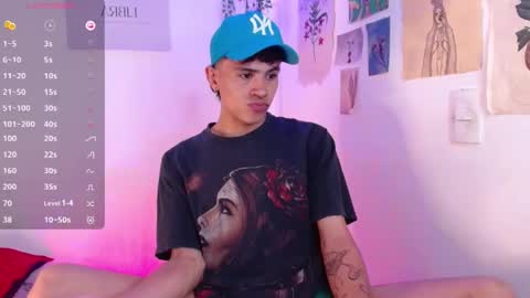 Snapshot of wyatt_444 chatting on December 24, 2024, 9:44 pm wyatt online show from December 24, 2024, 9:44 pm