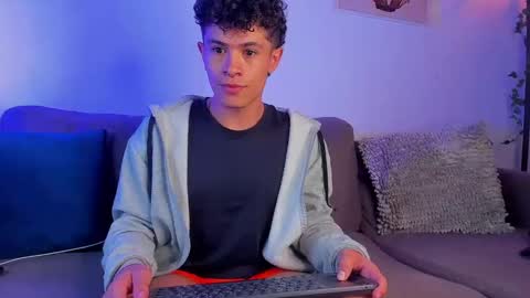 Snapshot of wyatt_444 chatting on January 4, 2025, 3:28 pm wyatt online show from January 4, 2025, 3:28 pm