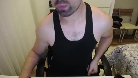 Snapshot of x_____0_____x chatting on January 18, 2026, 9:51 pm Mr. Lonely online show from January 18, 2026, 9:51 pm