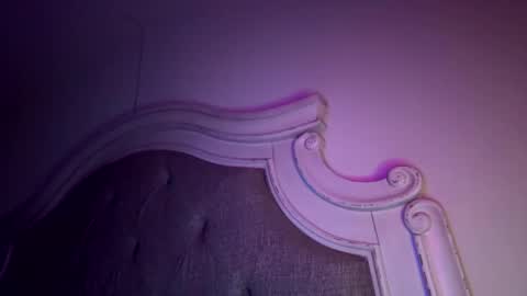 Snapshot of x_dreamgirl_x chatting on February 14, 2025, 4:26 am Mariah online show from February 14, 2025, 4:26 am