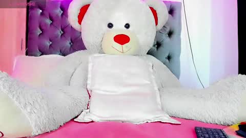 Maria Juliana online show from February 21, 2025, 10:15 pm