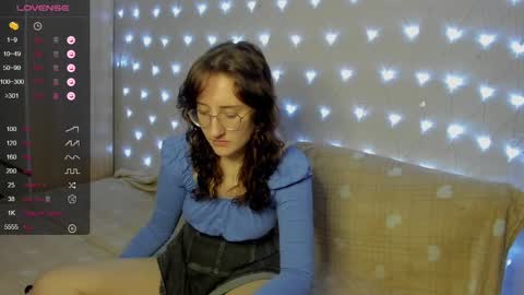 Snapshot of x_purr_agatha_x chatting on January 22, 2025, 2:59 am Agatha online show from January 22, 2025, 2:59 am