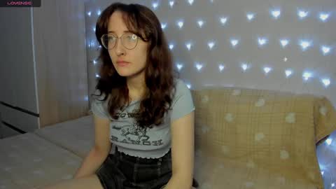 Snapshot of x_purr_agatha_x chatting on January 29, 2025, 3:12 am Agatha online show from January 29, 2025, 3:12 am