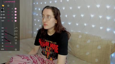 Snapshot of x_purr_agatha_x chatting on February 23, 2025, 2:51 am Agatha online show from February 23, 2025, 2:51 am