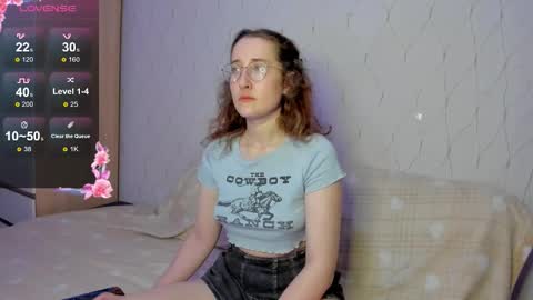 Snapshot of x_purr_agatha_x chatting on September 22, 2025, 3:47 pm Agatha online show from September 22, 2025, 3:47 pm