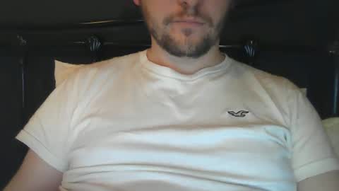 Snapshot of x_yes chatting on December 7, 2024, 9:00 pm x_yes online show from December 7, 2024, 9:00 pm