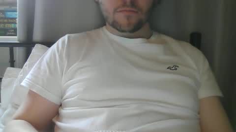 Snapshot of x_yes chatting on December 25, 2024, 10:28 am x_yes online show from December 25, 2024, 10:28 am