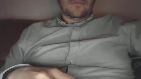 Snapshot of x_yes chatting on September 16, 2025, 9:38 pm x_yes online show from September 16, 2025, 9:38 pm