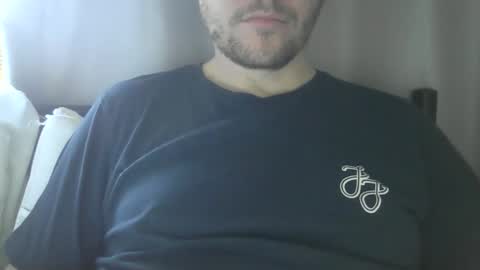 Snapshot of x_yes chatting on October 28, 2025, 12:09 pm x_yes online show from October 28, 2025, 12:09 pm