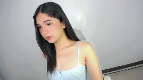Snapshot of xairah_doux chatting on May 25, 2026, 12:16 am xairah_doux online show from May 25, 2026, 12:16 am