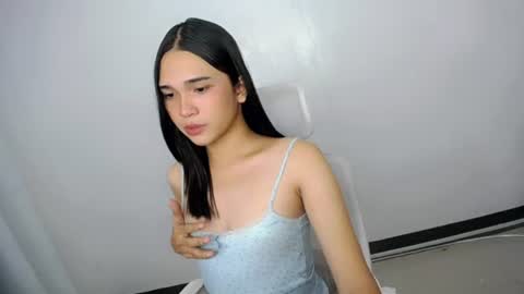 xairah_doux online show from June 14, 2026, 1:47 am