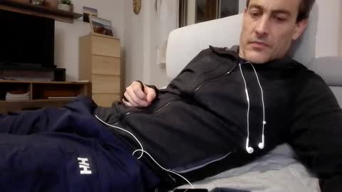 Snapshot of xalegarmax chatting on May 10, 2026, 9:20 pm xalegarmax online show from May 10, 2026, 9:20 pm