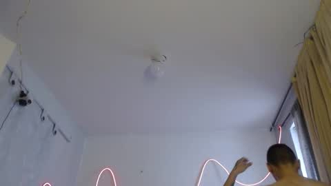 xalejo_max online show from September 27, 2025, 4:01 pm