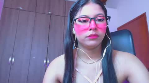 XALLYSONX online show from June 12, 2026, 11:42 am