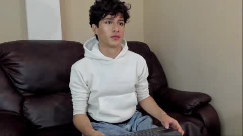 xam_collen online show from November 30, 2025, 3:49 pm