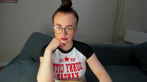 Snapshot of xapka_lapka chatting on June 7, 2026, 5:49 pm Alice online show from June 7, 2026, 5:49 pm