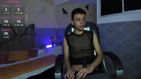 xavier fox   online show from November 2, 2025, 1:02 pm