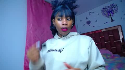 xayu online show from January 28, 2025, 8:36 am