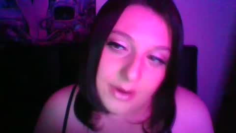 BabyGirl online show from April 13, 2026, 5:13 am