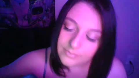 BabyGirl online show from April 17, 2026, 5:21 am