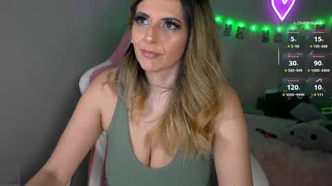 spoil me here  online show from March 3, 2025, 9:33 am