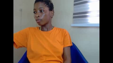 xcreamypussy online show from January 14, 2025, 12:14 pm